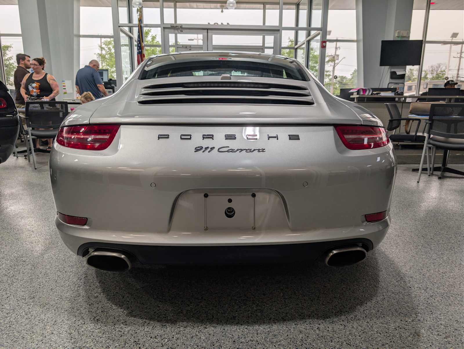 Used 2012 Porsche 911 Carrera RWD image 7