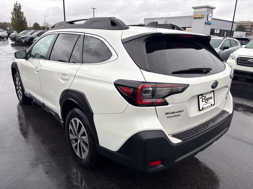 Used 2024 Subaru Outback Premium AWD/4WD image 5