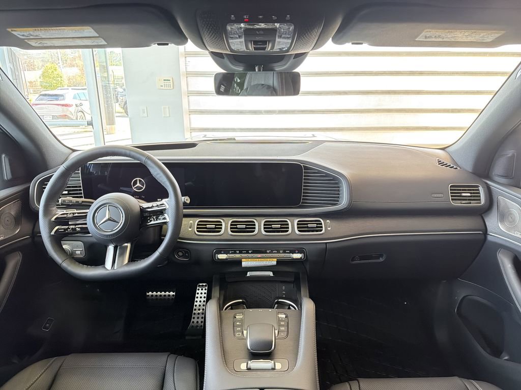 New 2026 Mercedes-Benz GLS 580 4MATIC image 21