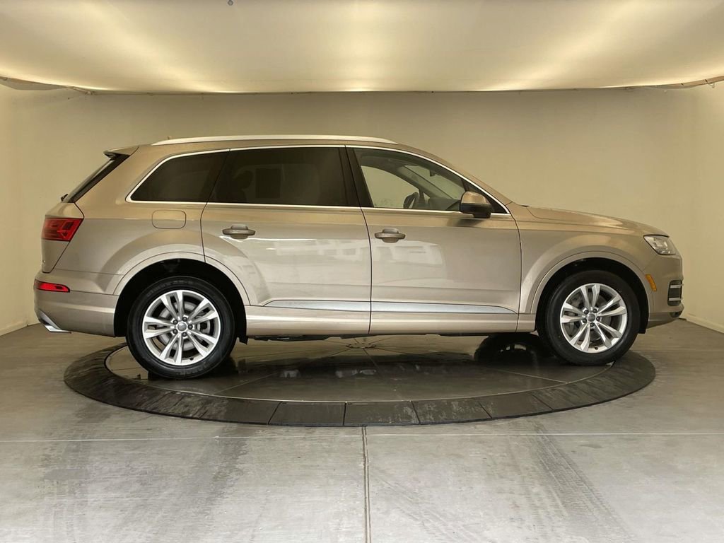 Used 2018 Audi Q7 2.0T Premium Plus w/ Premium Plus Package AWD/4WD image 8