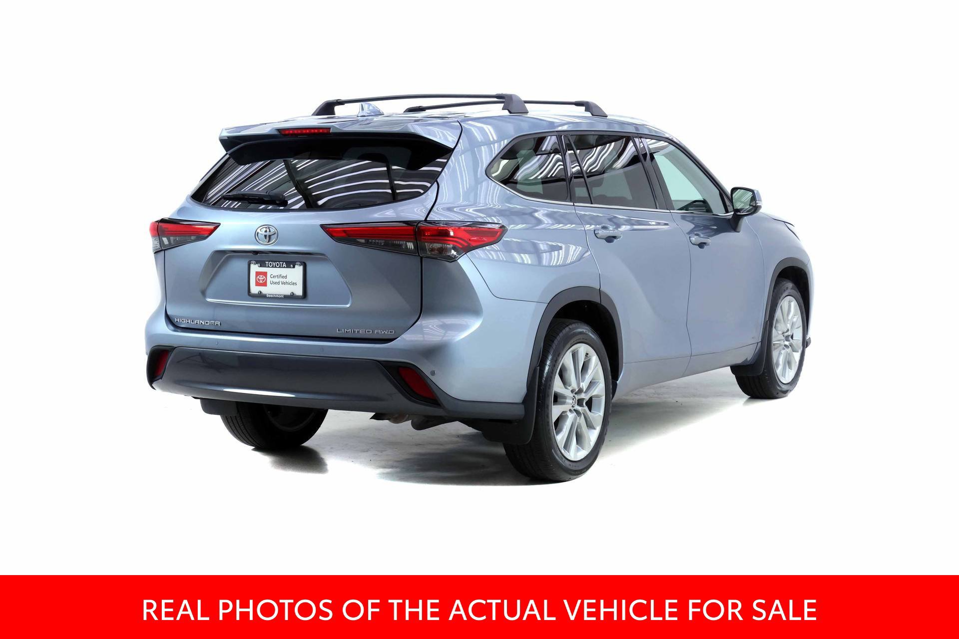 Certified 2021 Toyota Highlander Limited AWD/4WD image 2