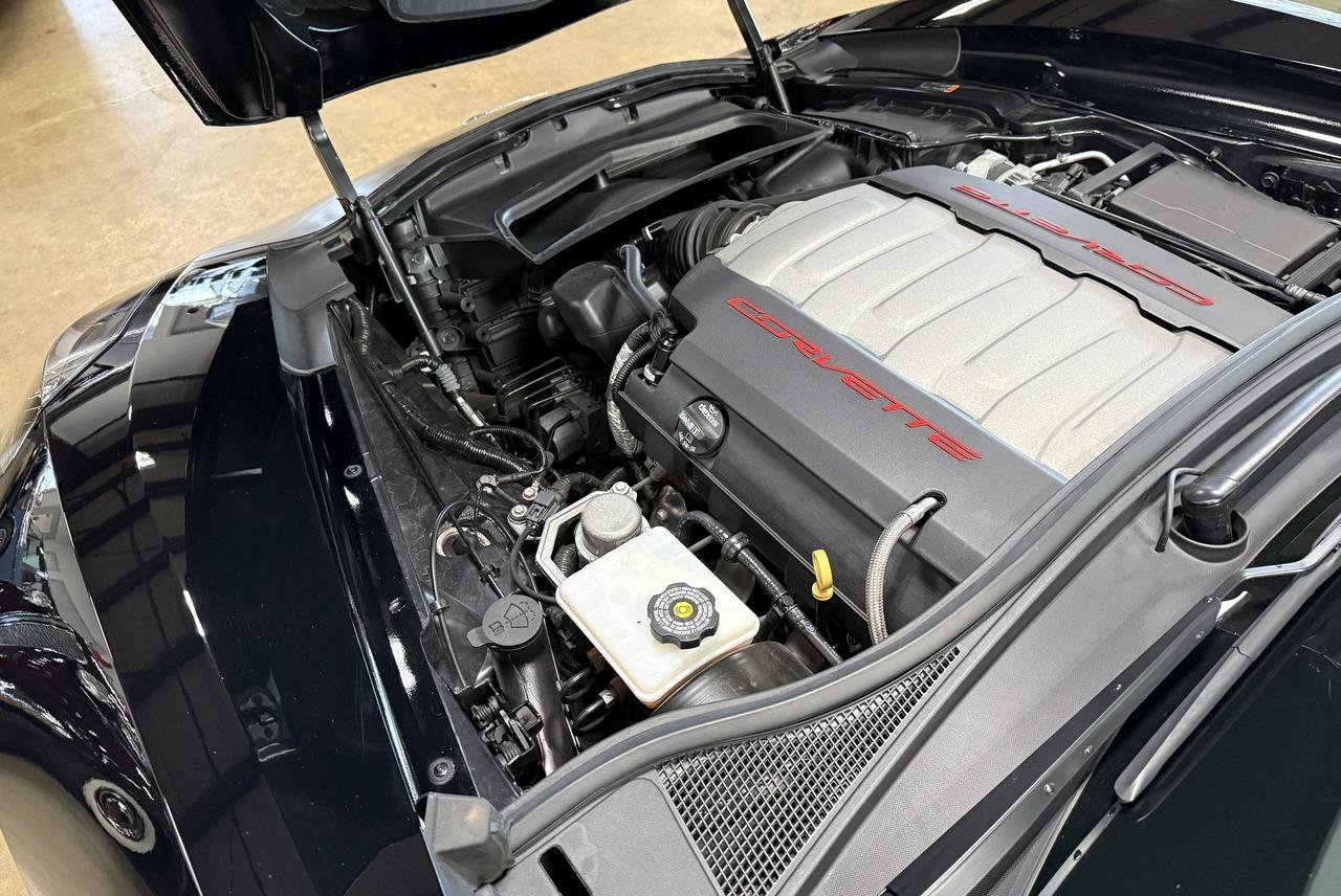 Used 2018 Chevrolet Corvette Stingray Convertible w/ 3LT Preferred Equipment Group image 60