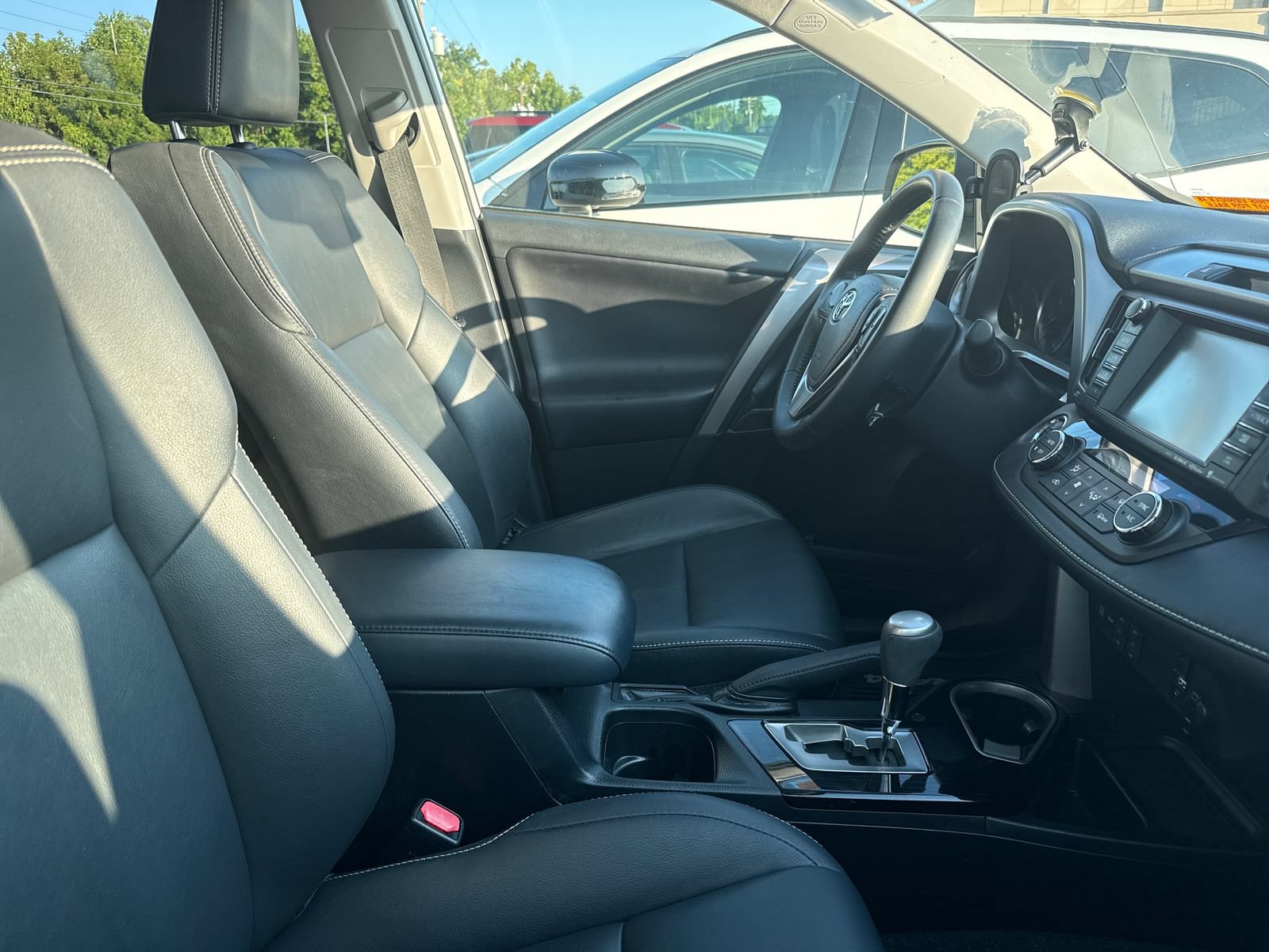 Used 2018 Toyota RAV4 Limited w/ All Weather Liner Package AWD/4WD image 8