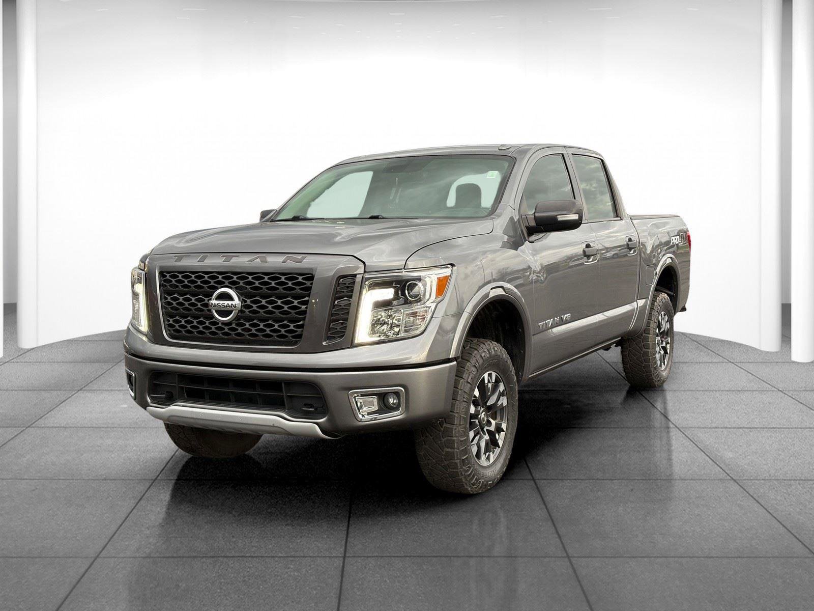 Used 2019 Nissan Titan PRO-4X image 3