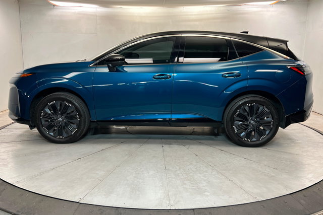 Certified 2025 Nissan Murano Platinum w/ Cargo Package AWD/4WD image 2