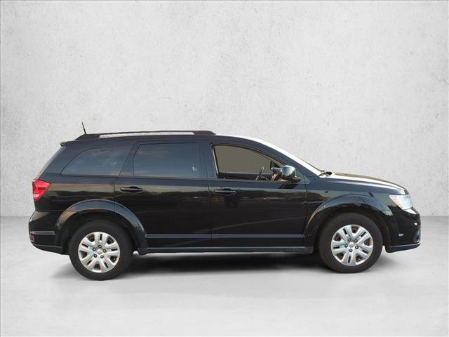 Used 2019 Dodge Journey SE image 4