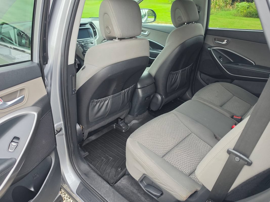 Used 2019 Hyundai Santa Fe XL SE AWD/4WD image 14