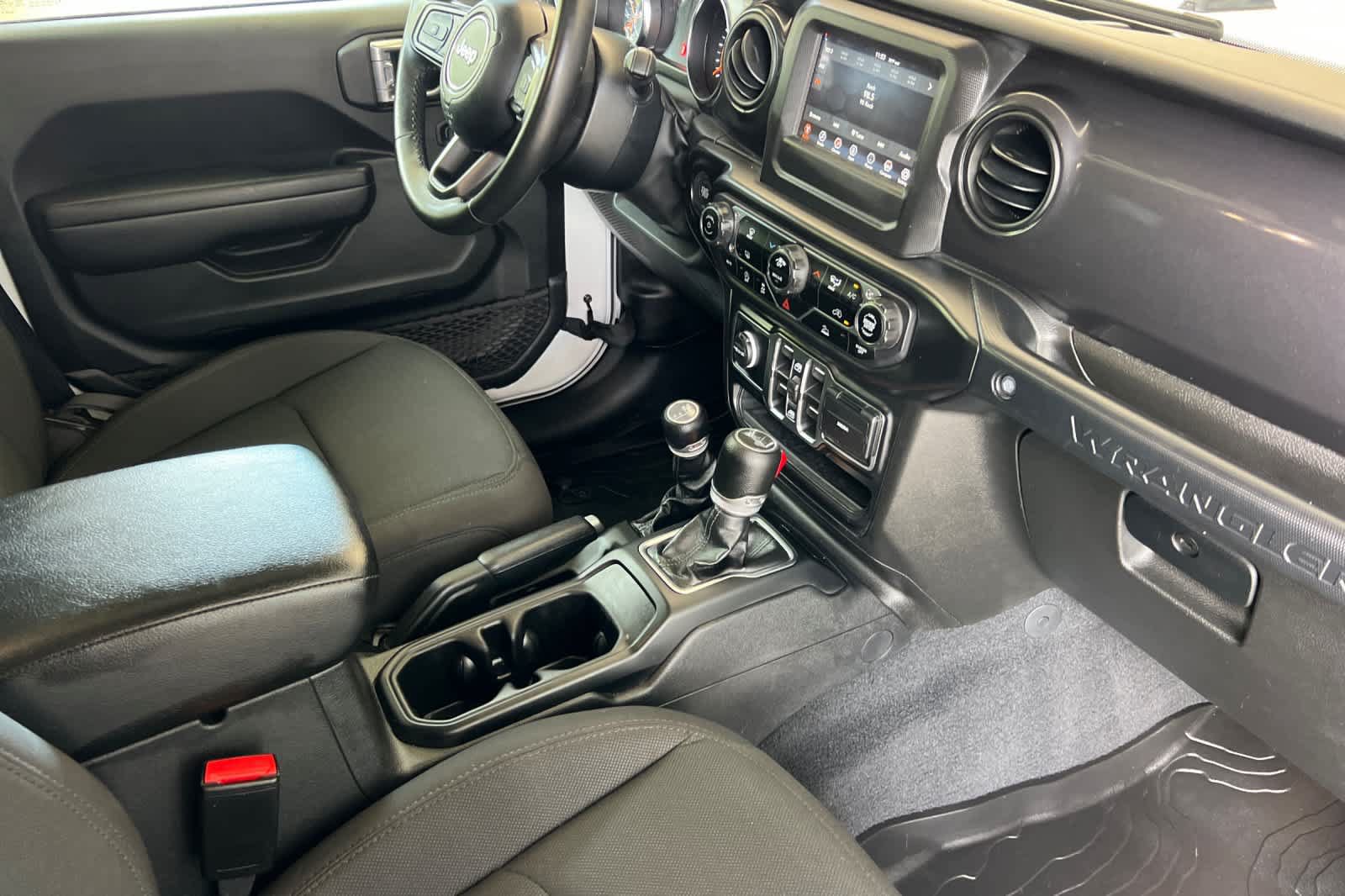 Used 2022 Jeep Wrangler Unlimited Sport AWD/4WD image 17