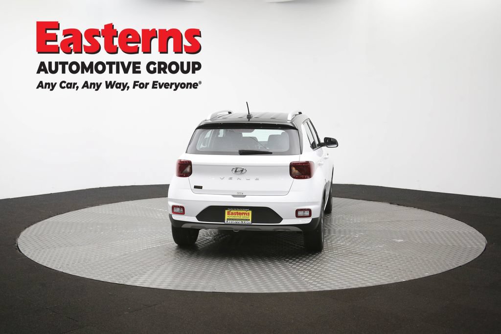 Used 2025 Hyundai Venue Limited FWD image 36