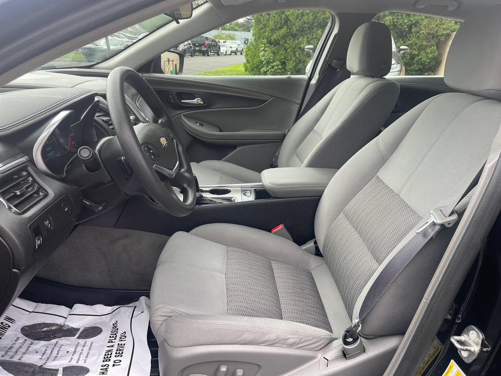 Used 2016 Chevrolet Impala LS FWD image 14