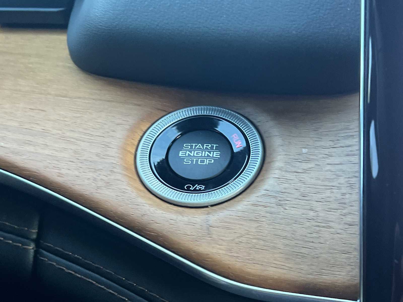 Used 2023 Jeep Grand Cherokee L Summit image 5