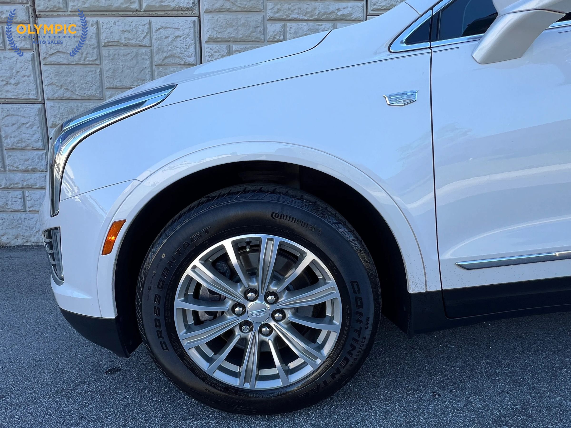 Used 2018 Cadillac XT5 Luxury image 9