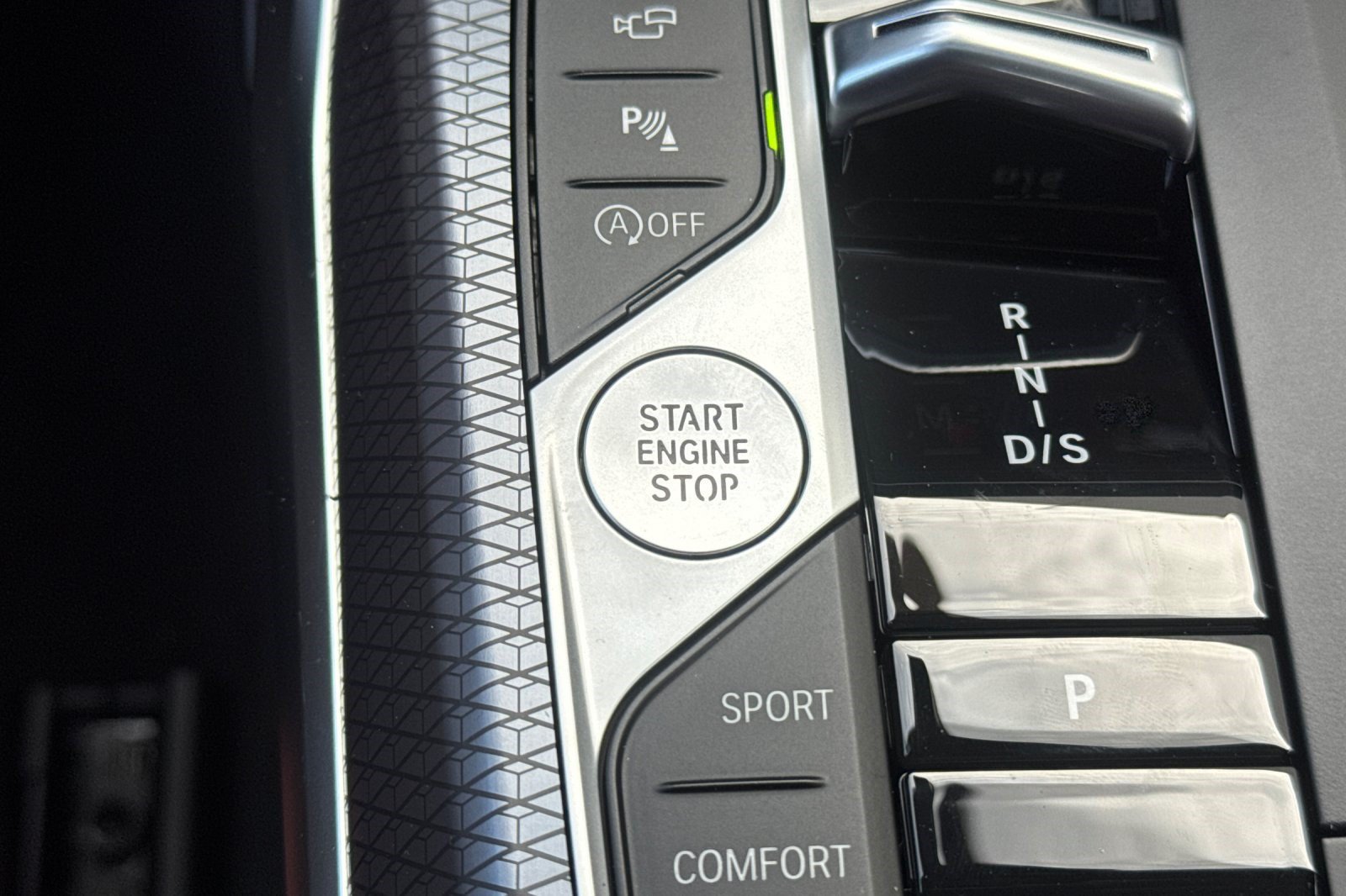 Used 2026 BMW 330i Sedan w/ Premium Package RWD image 16