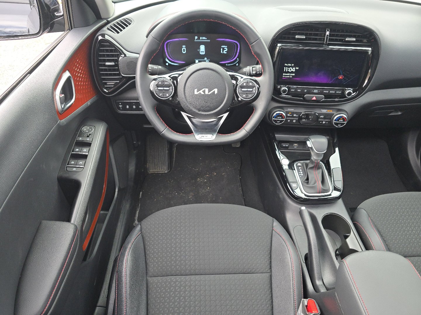 Used 2025 Kia Soul GT-Line image 24