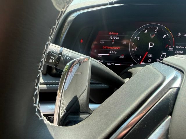 Used 2025 Chevrolet Corvette Stingray Premium Conv w/ Z51 Performance Package RWD image 27