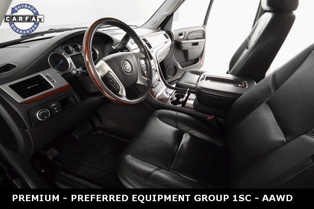 Used 2013 Cadillac Escalade Premium image 22