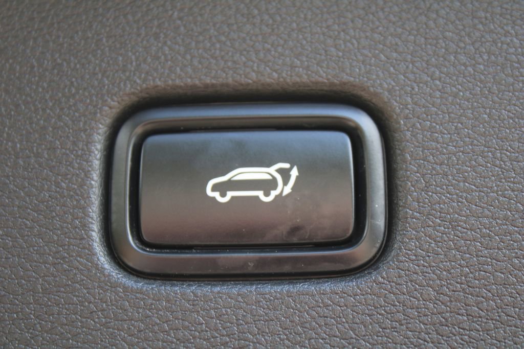 Certified 2023 Kia Sportage X-Line w/ X-Line Premium Package image 11