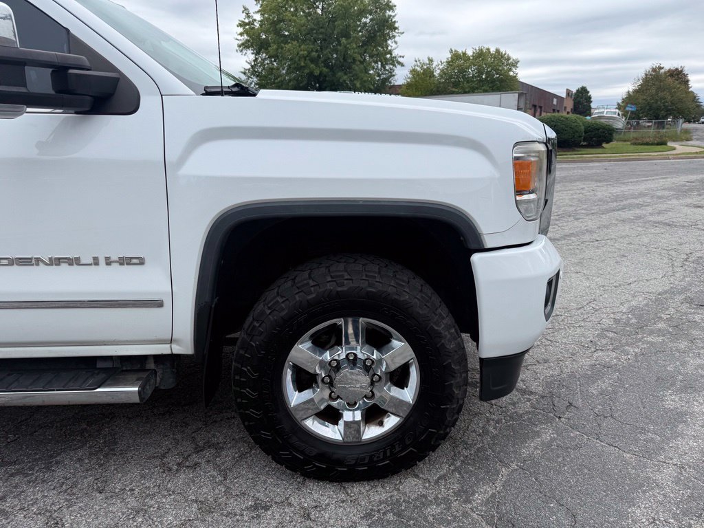 Used 2016 GMC Sierra 3500 Denali w/ Duramax Plus Package AWD/4WD image 11