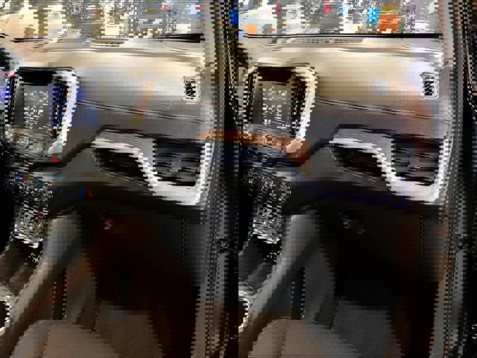 Used 2021 GMC Terrain SLE w/ Driver Convenience Package image 13