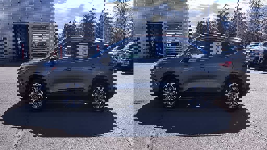 Used 2023 Ford Escape Platinum image 8