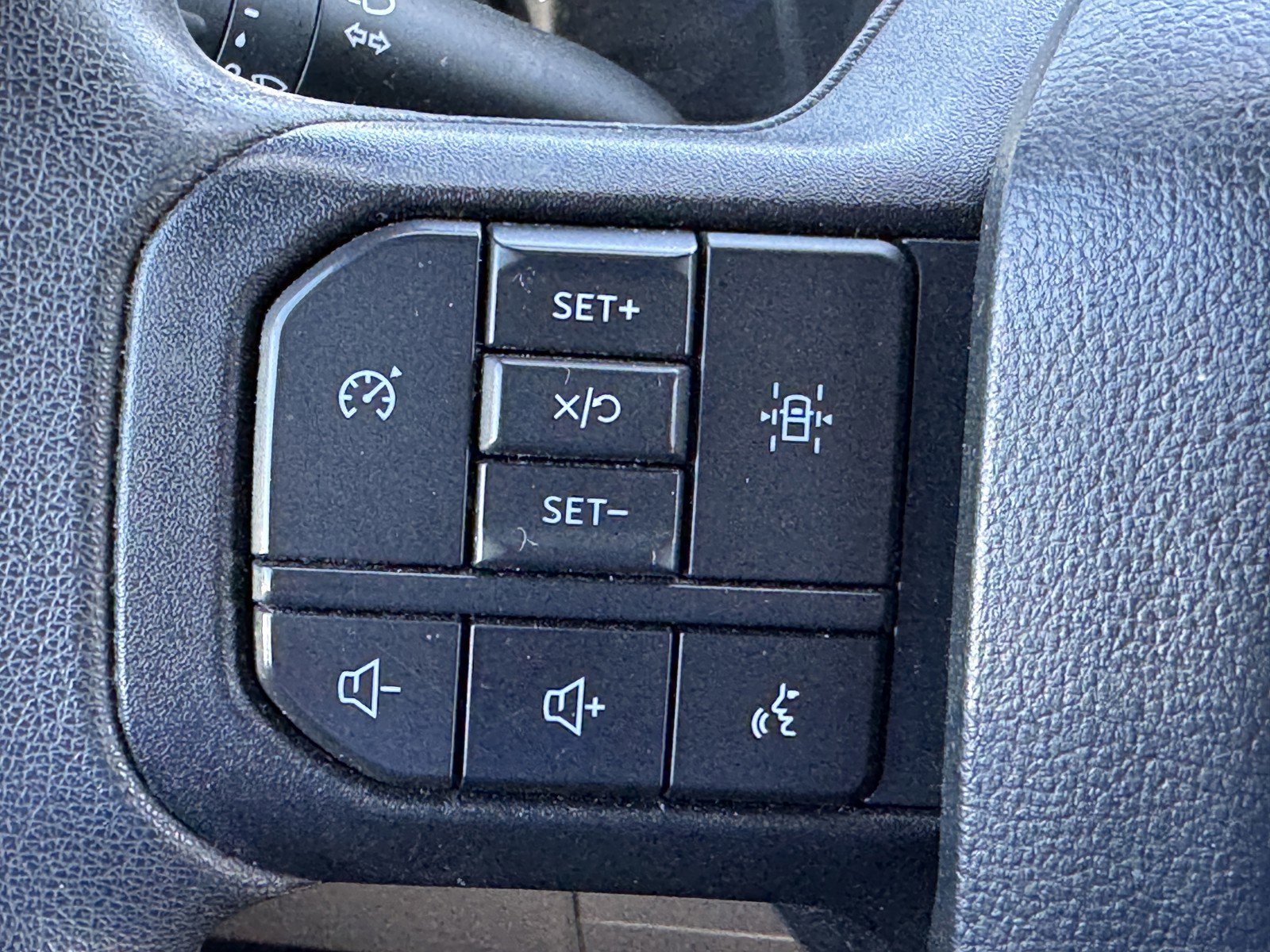 Used 2023 Ford F150 XLT AWD/4WD image 25