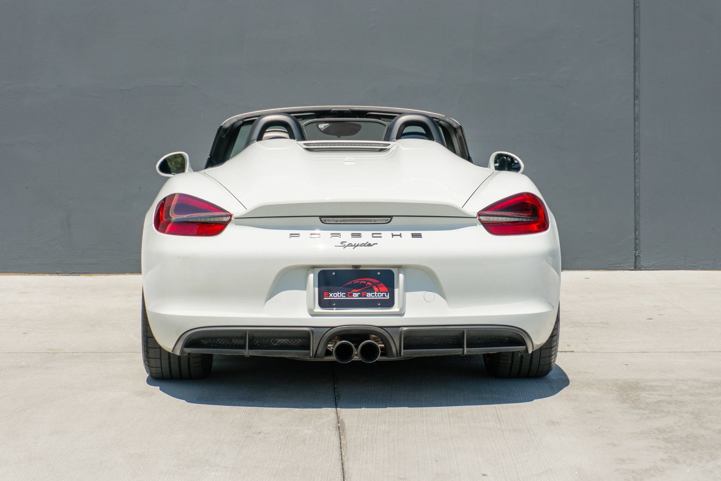 Used 2016 Porsche Boxster Spyder RWD image 9