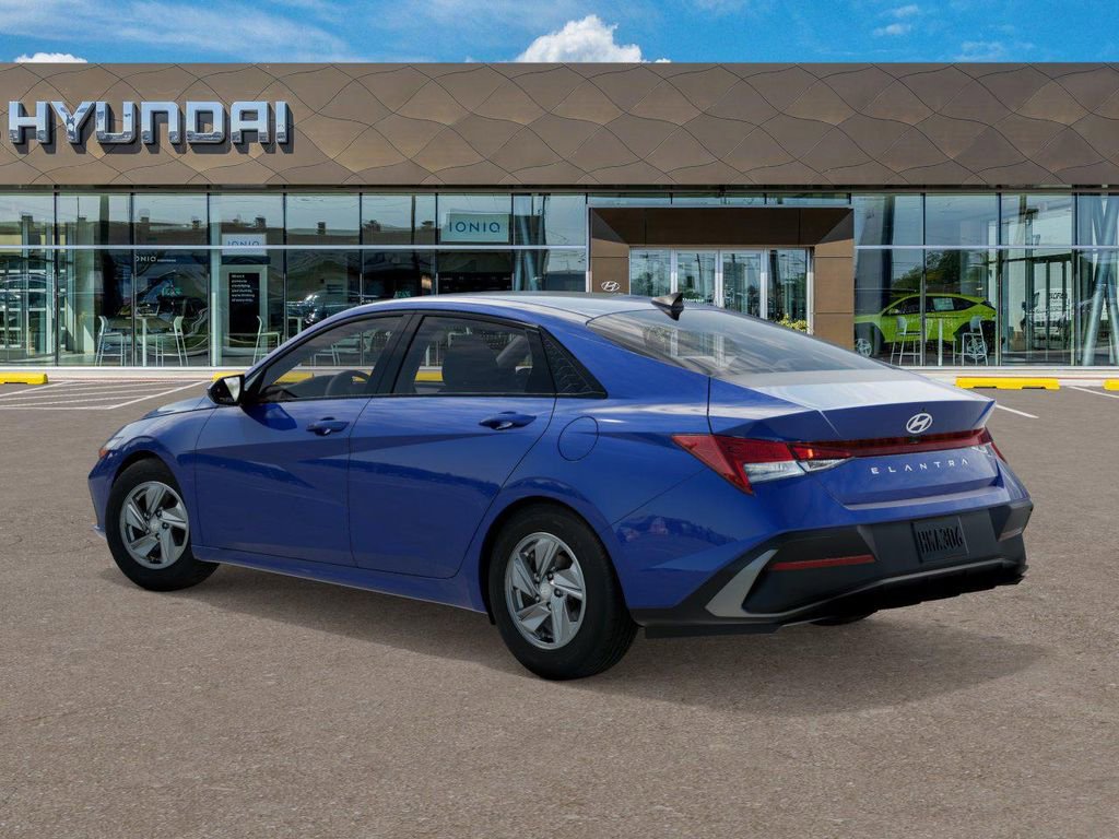 New 2026 Hyundai Elantra SE image 5