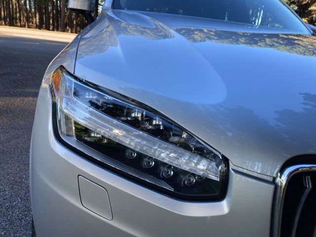 Used 2021 Volvo XC90 T6 Momentum w/ Climate Package image 9