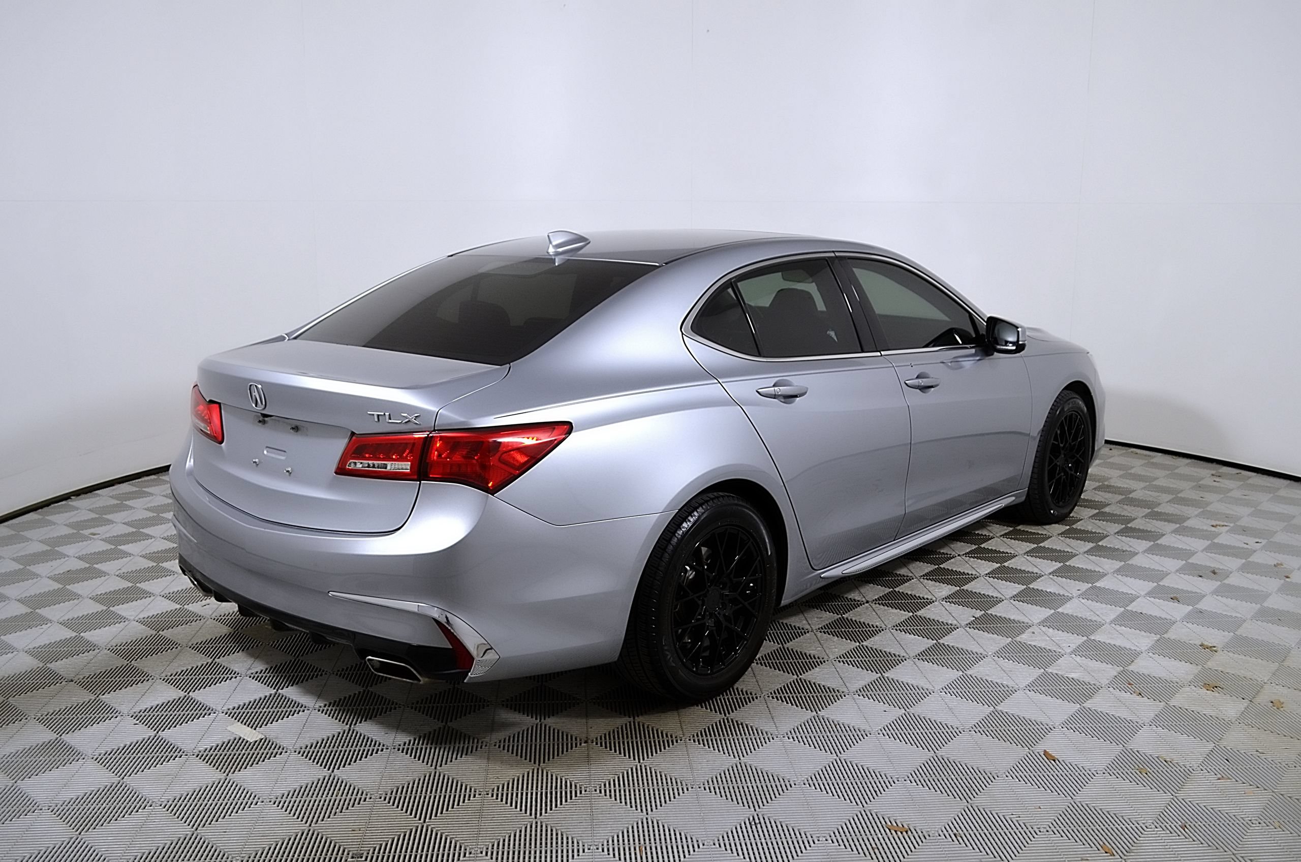 Used 2018 Acura TLX V6 w/ Technology Package FWD image 7