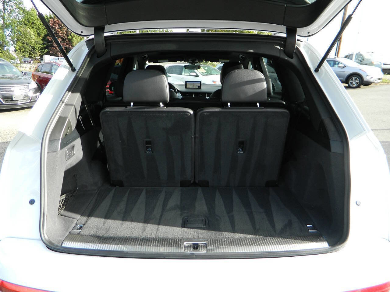 Used 2018 Audi Q7 2.0T Premium Plus w/ Premium Plus Package image 10
