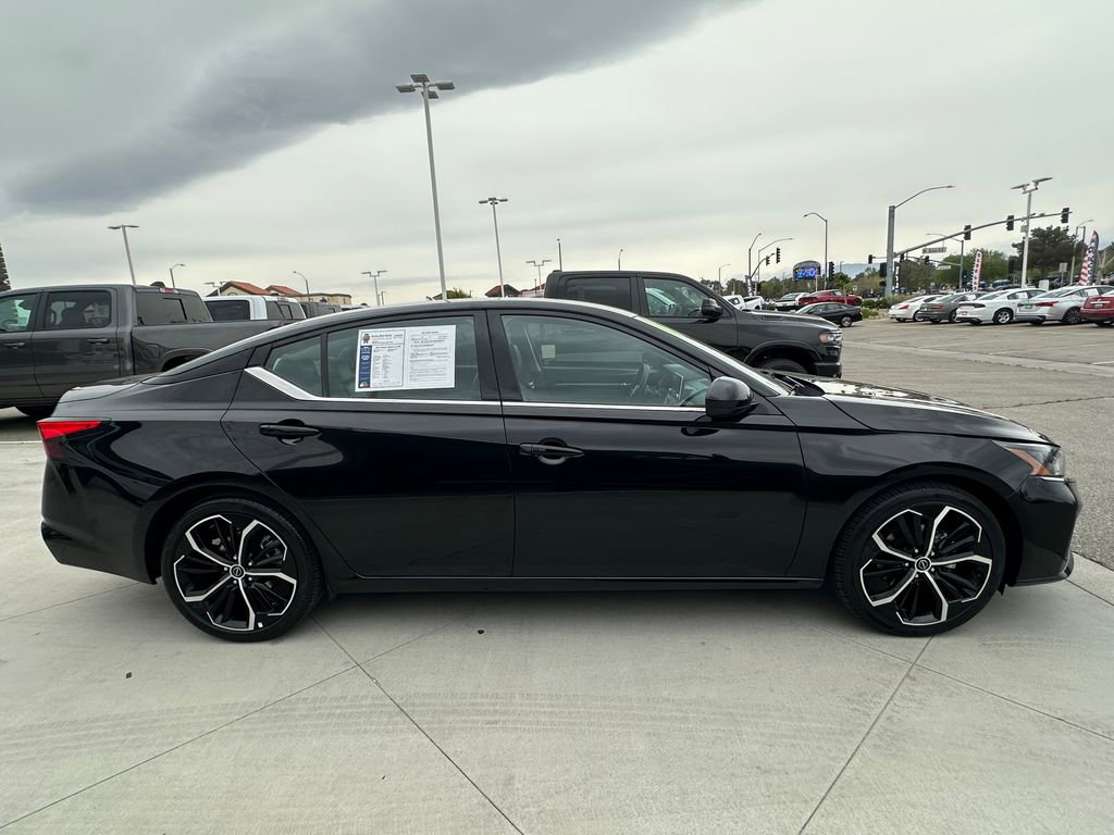 Used 2024 Nissan Altima 2.5 SR image 9