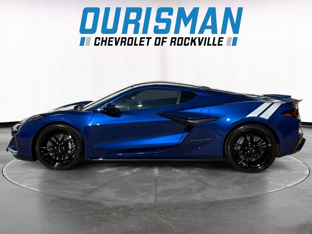 New 2027 Chevrolet Corvette Grand Sport w/ Z52 Sport Performance Package RWD image 3