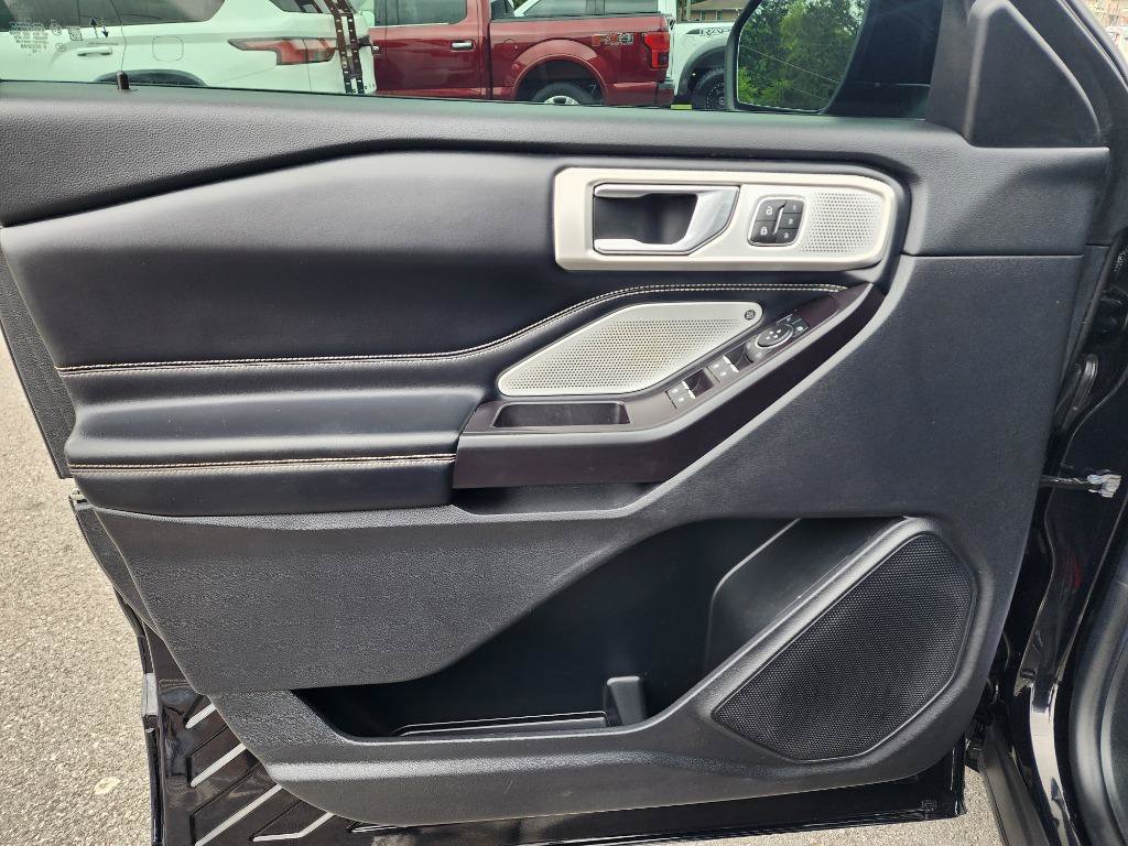 Used 2020 Ford Explorer ST w/ Premium Technology Package AWD/4WD image 18