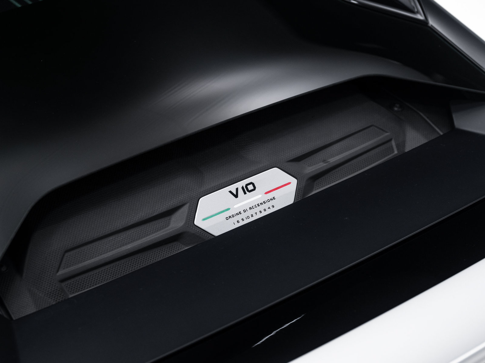 Used 2020 Lamborghini Huracan EVO AWD/4WD image 31