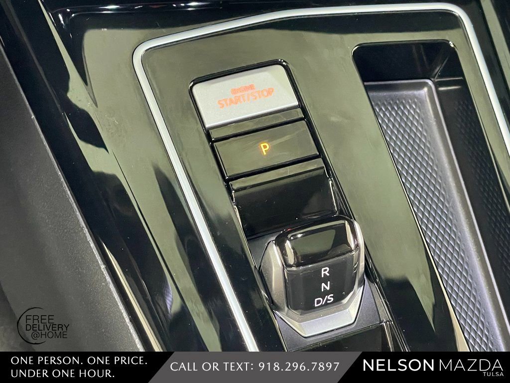 Used 2023 Volkswagen GTI SE image 31