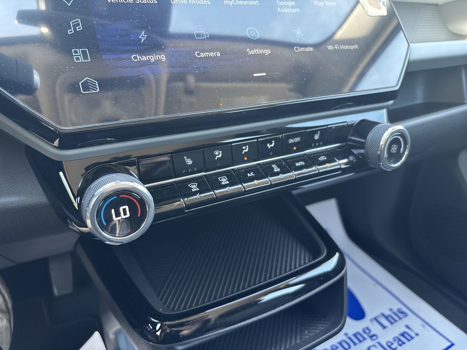 New 2027 Chevrolet Bolt LT w/ Comfort Package FWD image 21