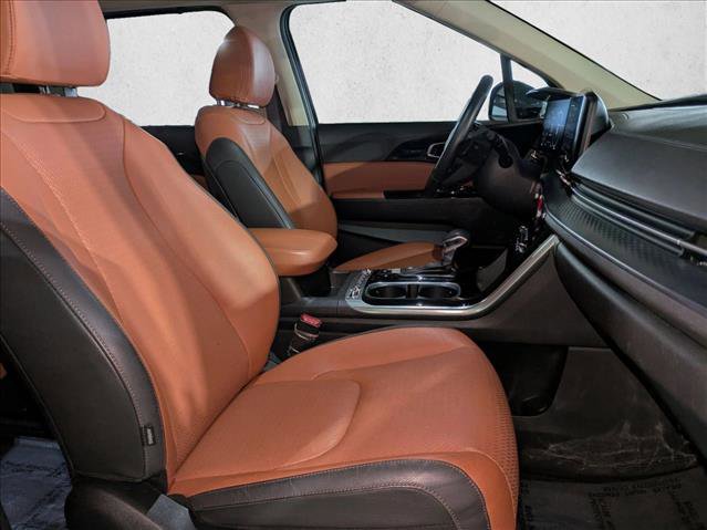 Used 2023 Kia Carnival SX Prestige image 23