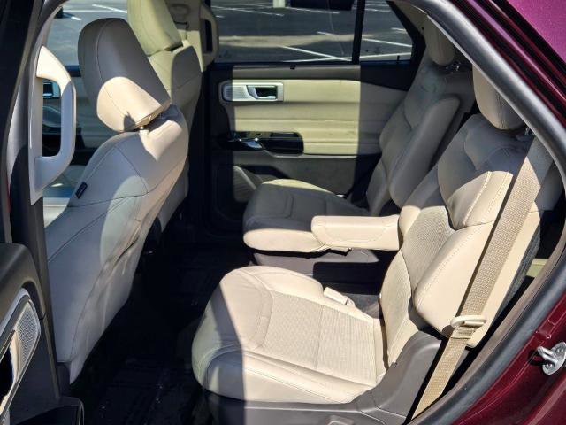 Certified 2023 Ford Explorer Platinum w/ Technology Package AWD/4WD image 22