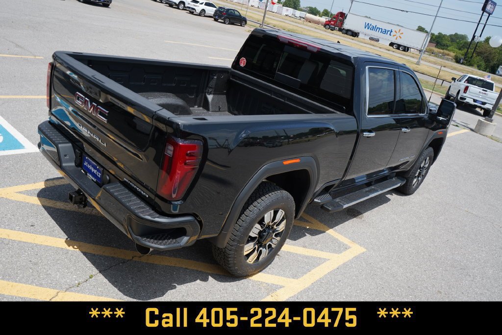 New 2026 GMC Sierra 2500 Denali w/ Denali Reserve Package AWD/4WD image 16