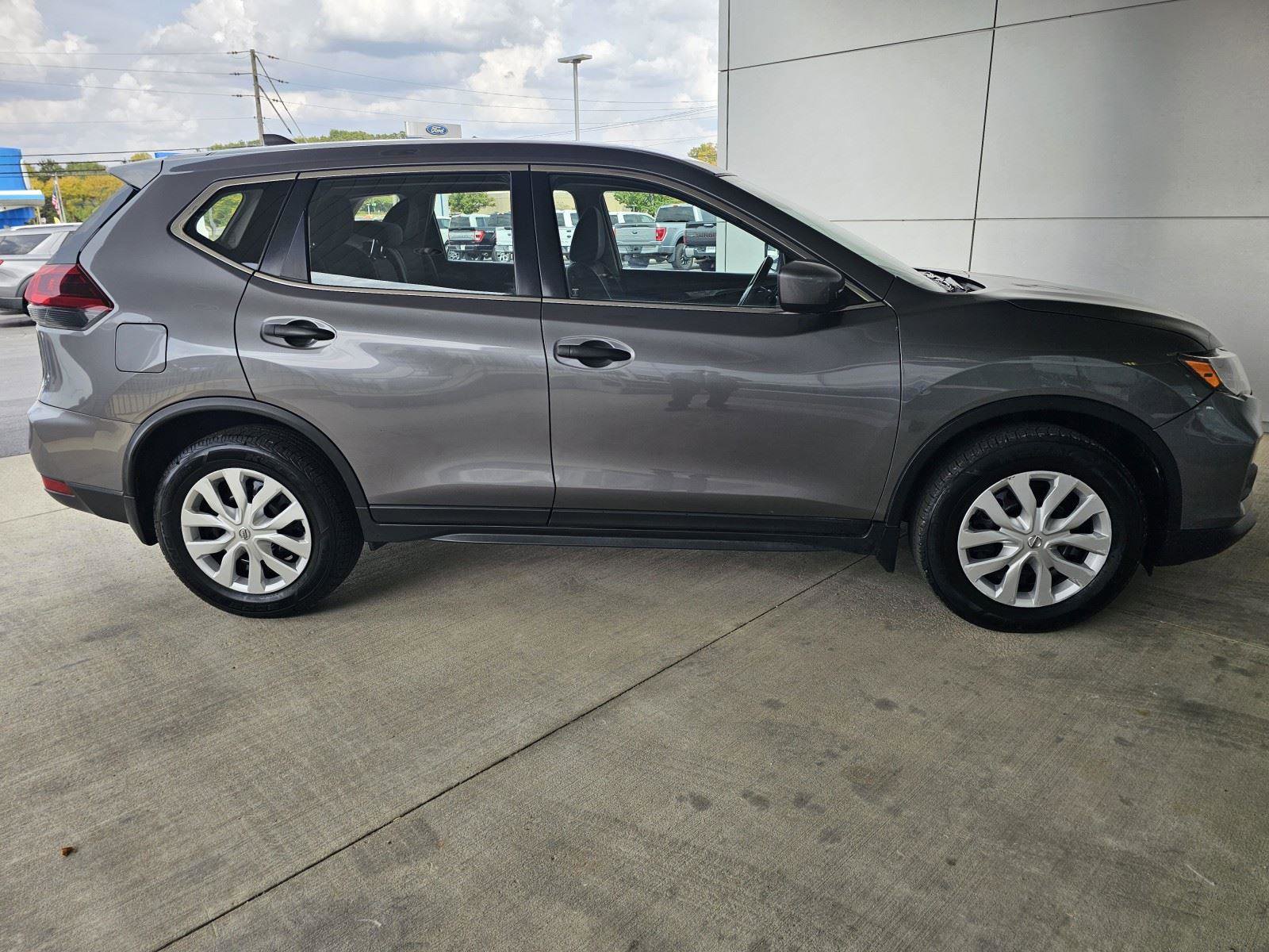 Used 2020 Nissan Rogue S image 7