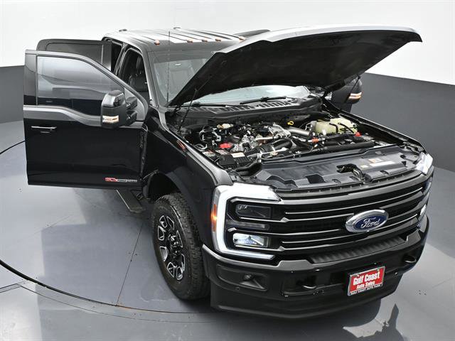 Used 2025 Ford F350 Platinum w/ FX4 Off-Road Package AWD/4WD image 46