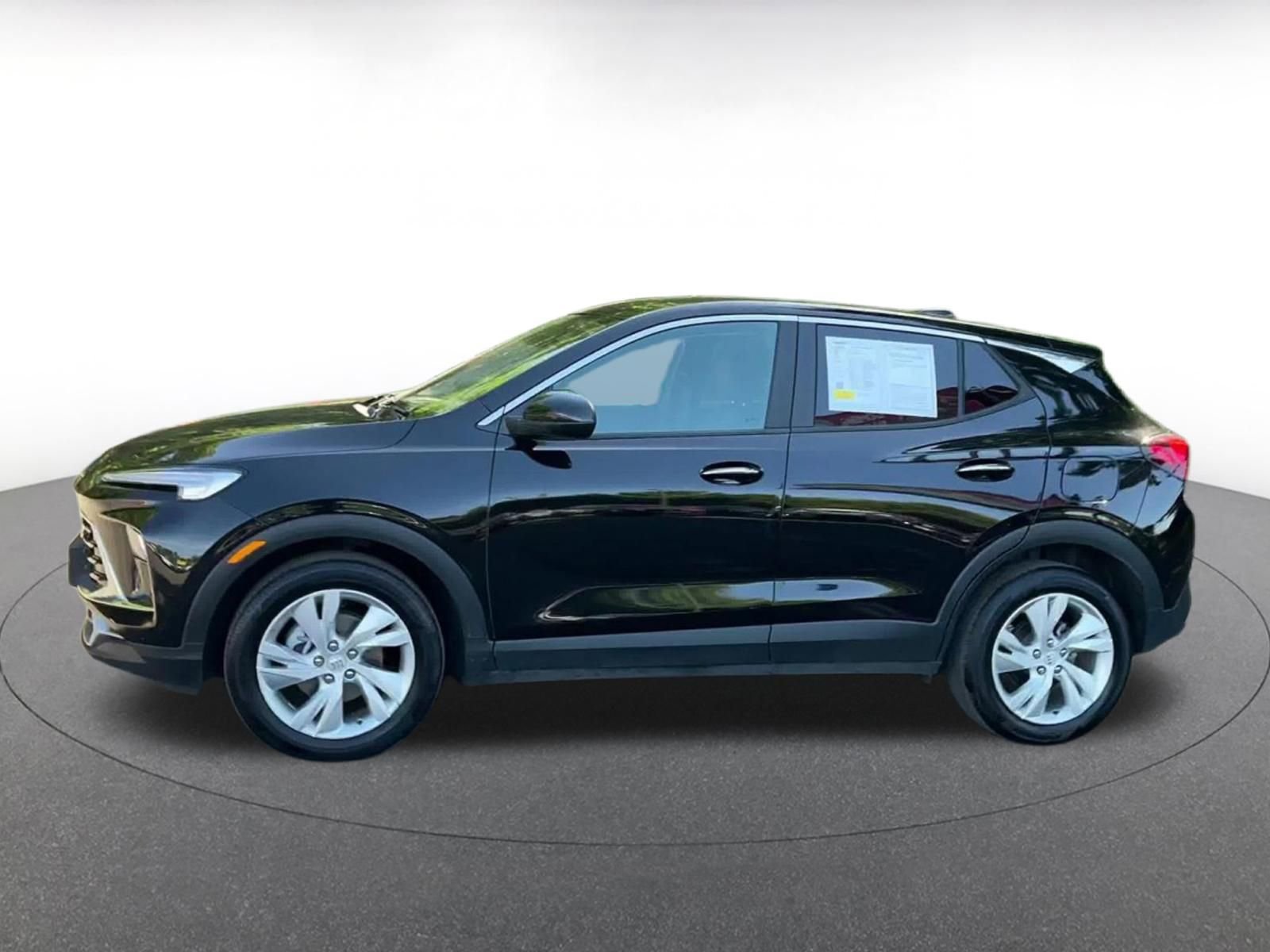 Used 2025 Buick Encore GX Preferred FWD image 9