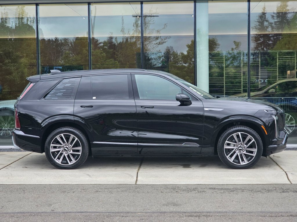 Used 2026 Cadillac Vistiq Sport AWD/4WD image 6