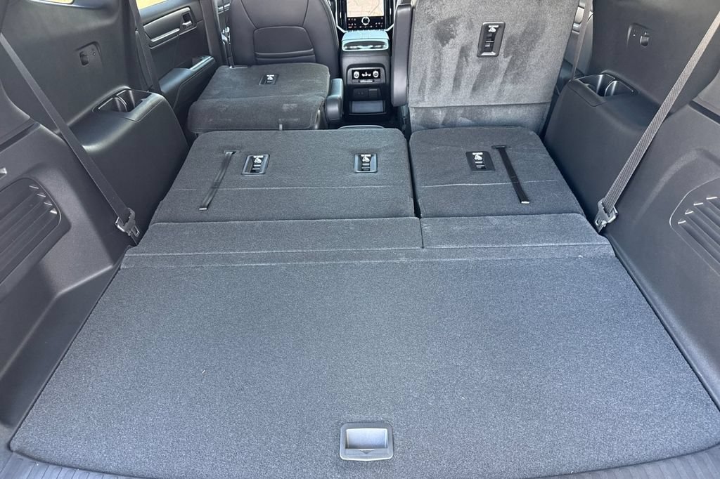 New 2027 GMC Acadia Elevation w/ Black Edition AWD/4WD image 17