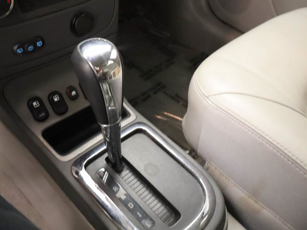 Used 2006 Chevrolet HHR LT w/ Preferred Equipment Group FWD image 9