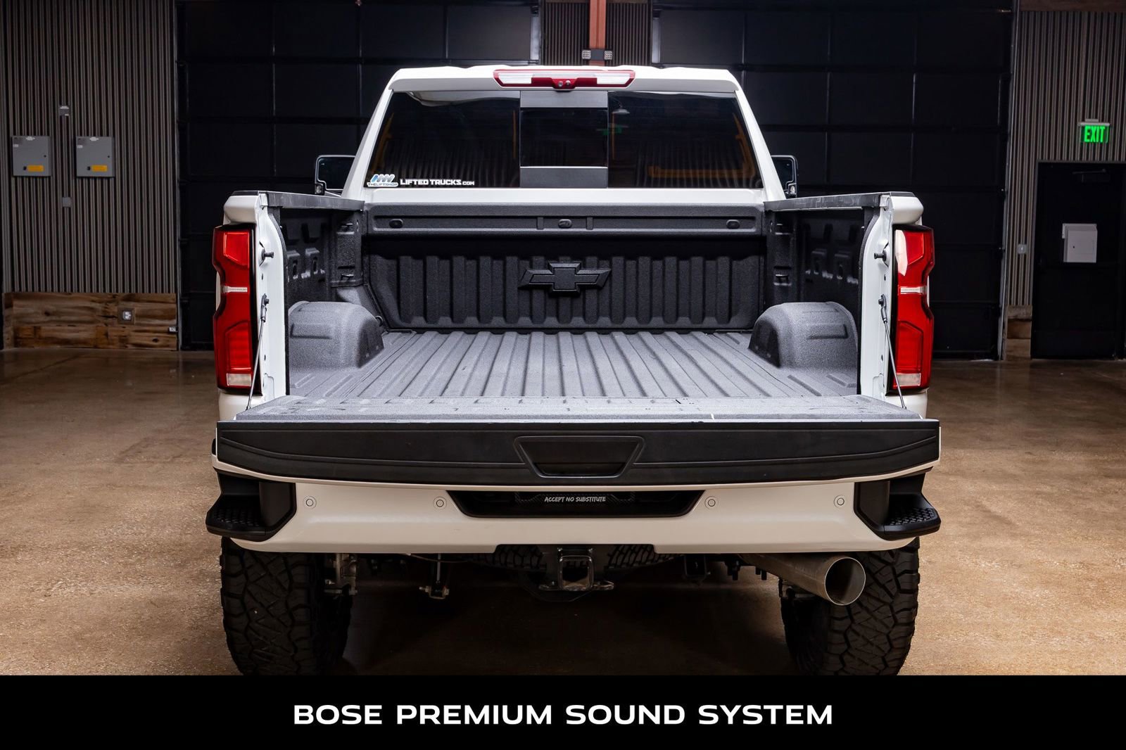 Used 2025 Chevrolet Silverado 2500 High Country w/ Technology Package image 9