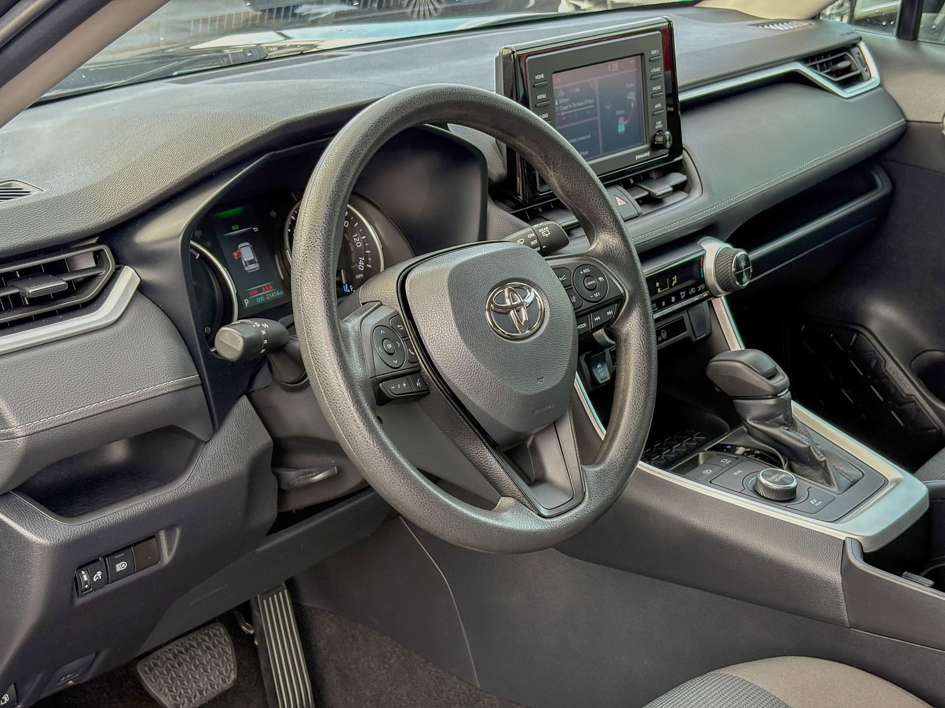 Used 2022 Toyota RAV4 LE AWD/4WD image 20