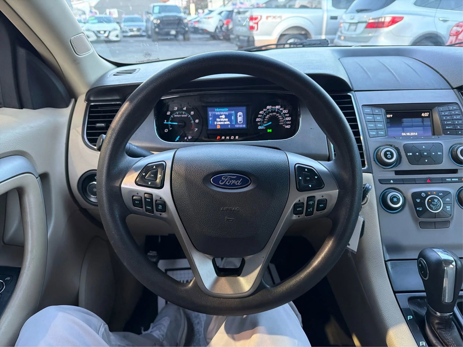 Used 2018 Ford Taurus SE image 16