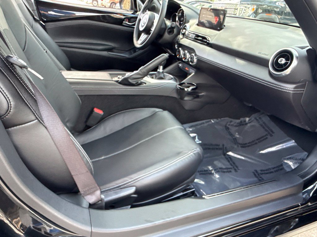 Used 2025 MAZDA MX-5 Miata RF Grand Touring RWD image 18
