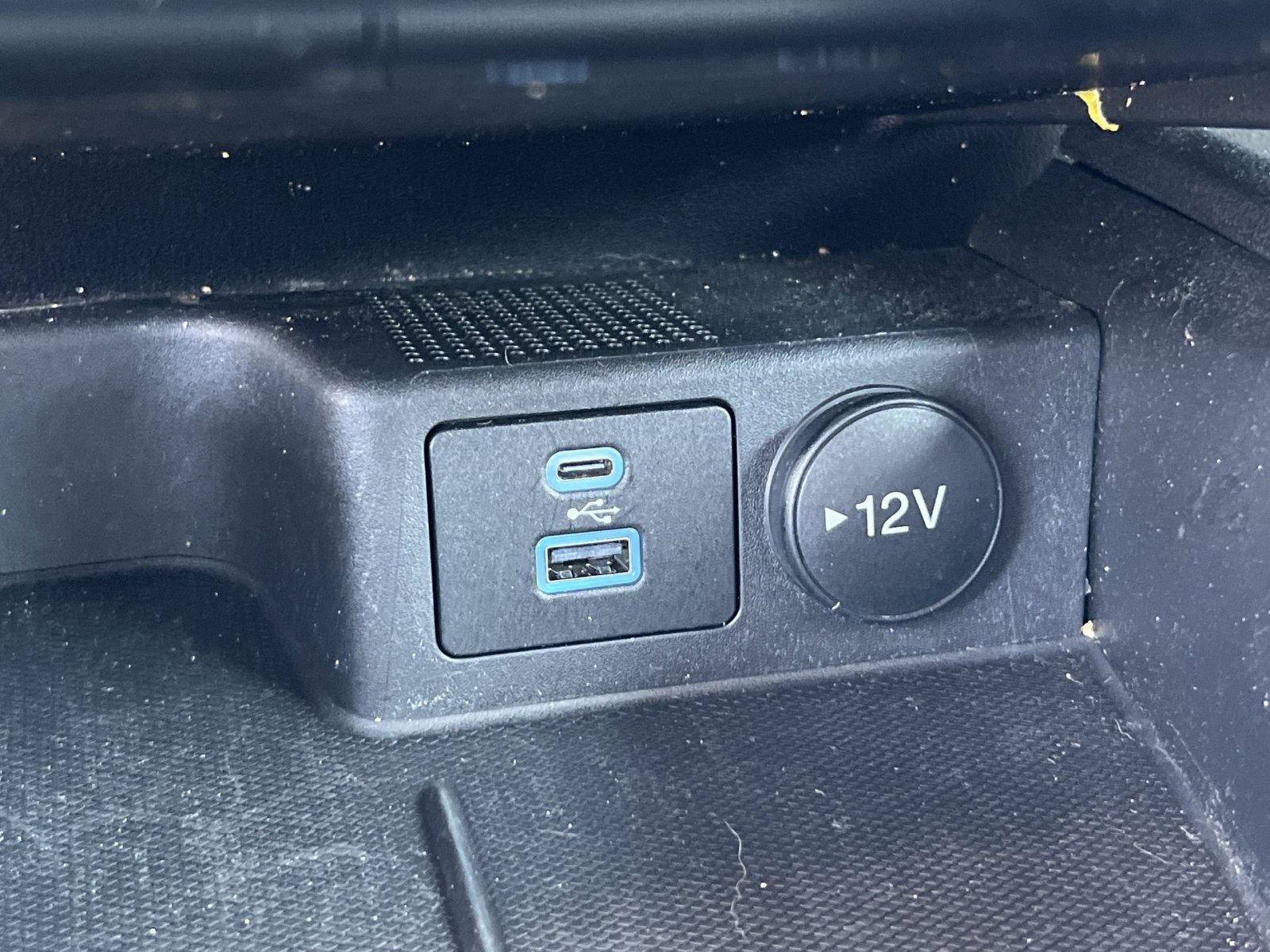 Used 2023 Ford Escape Active w/ Tech Pack #1 FWD image 33